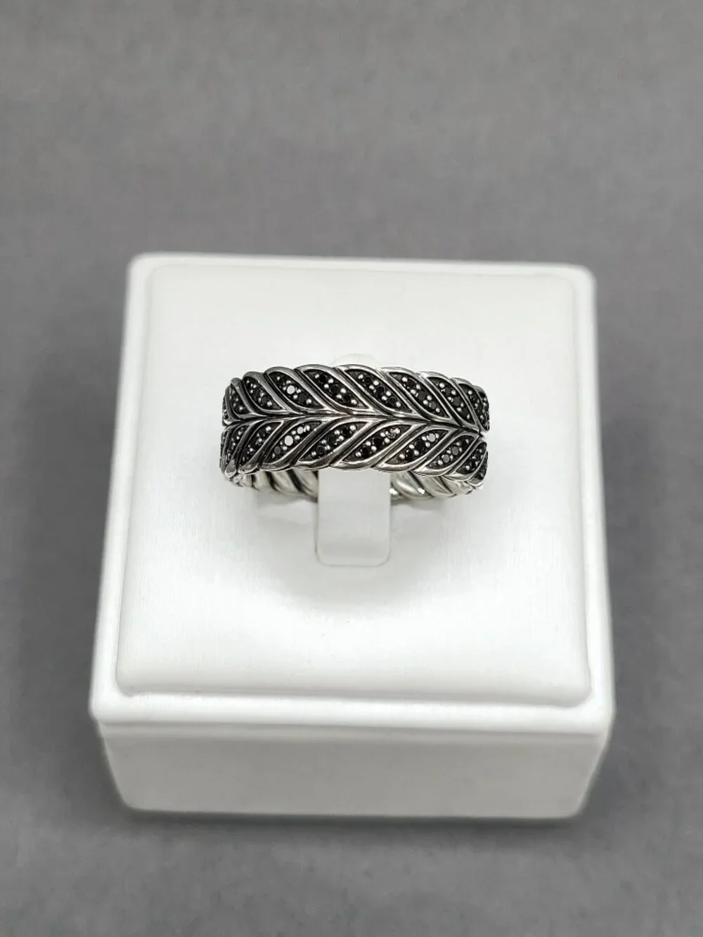 David Yurman Chevron Pavé Band Ring w/ Pavé Black Diamonds - 9mm - Size 10
